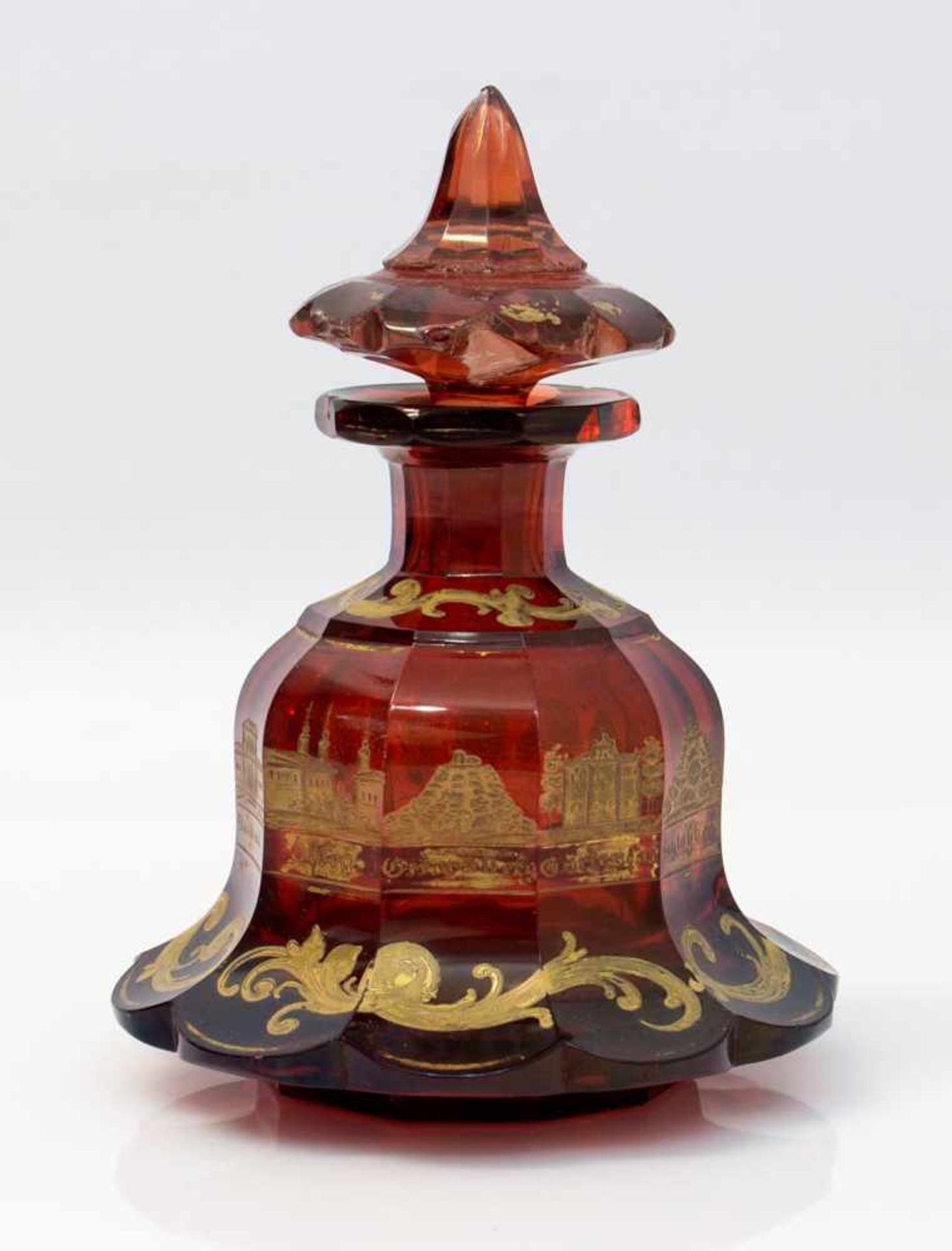 Biedermeierflakon wahrsch. Buquoy´sche Hütte um 1830, Pagodenform, rotes Hyalith-Glas, facettierte