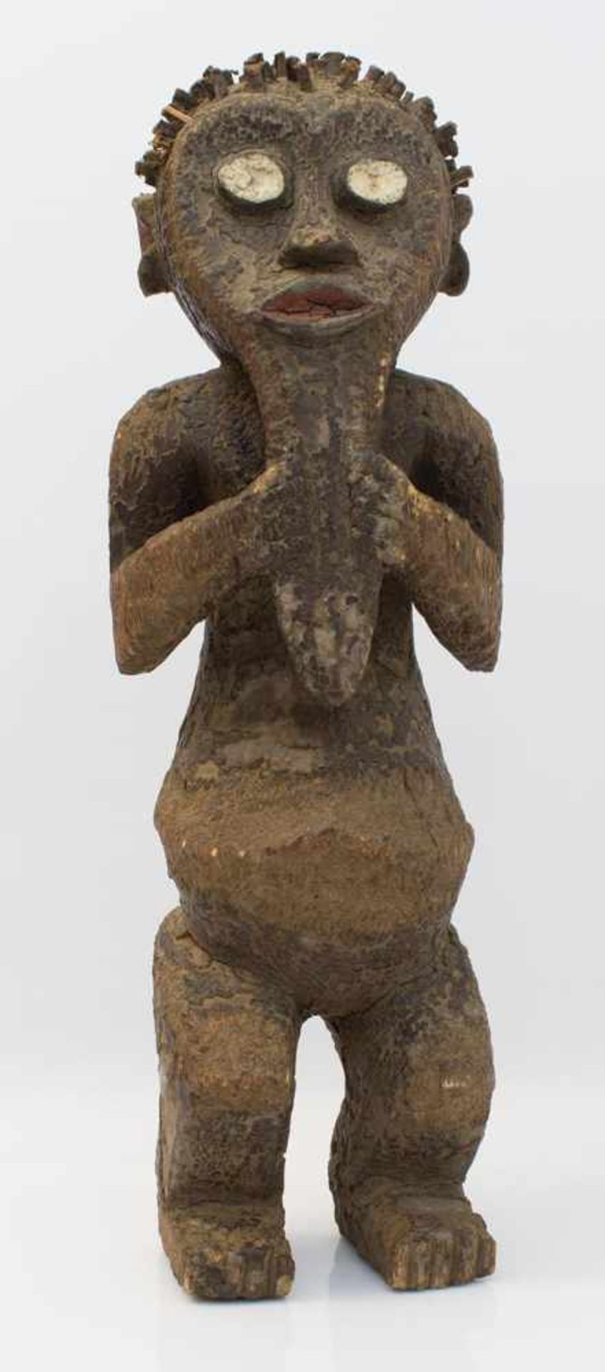 Mambila Ahnen-Figur Kamerun/ Nigeria 1. Drittel 20. Jh., Ahnenfigur Tadep, weiße Augen, Lippen mit