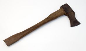Mittelalterliche Streitaxt Eisen, mehrfach gepunzt, mit Oxidationsspuren, ca. 20 x 10 cm,