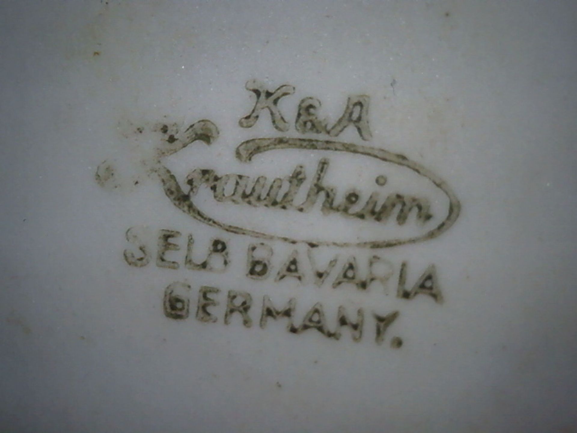 Eisbär Porzellanfabrik Krautheim & Adelberg/ Selb nach 1945, Weißporzellan, L. 27 cm - Bild 2 aus 2