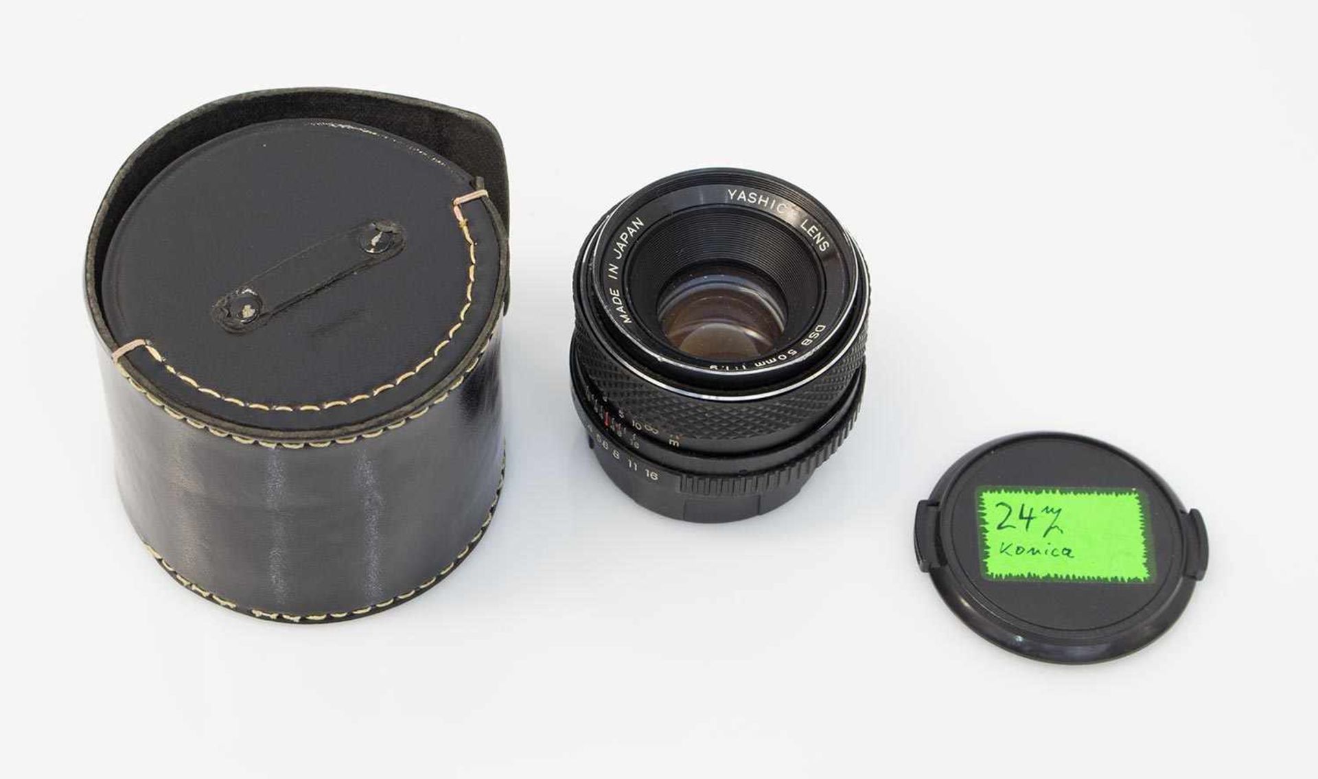 Objektiv Yashica Lens 1 : 1,9/ 50mm, in Ledertasche