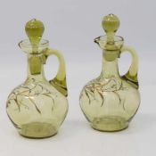 Paar Biedermeier - Öl/ Essigkännchen Mitte 19. Jh., mundgeblasenes, grün gefärbtes Glas mit