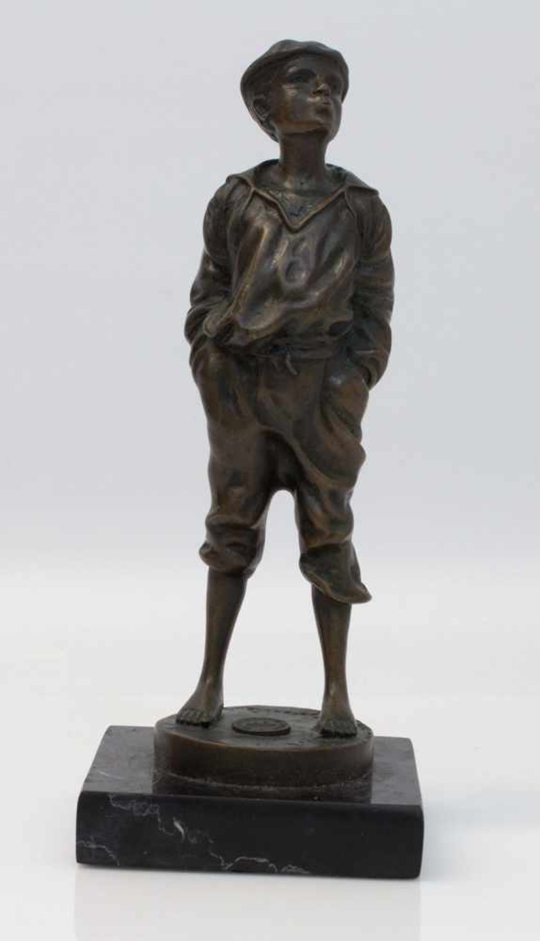 V. Szczeblewski (polnischer Bildhauer, tätig 1875 - 1900) Pfeifender Junge (Le Siffleur) Bronze