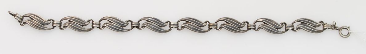 Armband 800er Silber, 10,3 g, 8 geschwungenen Kettenglieder, Karabinerverschluß, L. 20 cm