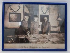 Fotografie "Im grossen Hauptquartier im Januar 1917", Hindenburg, Wilhelm II. u. General