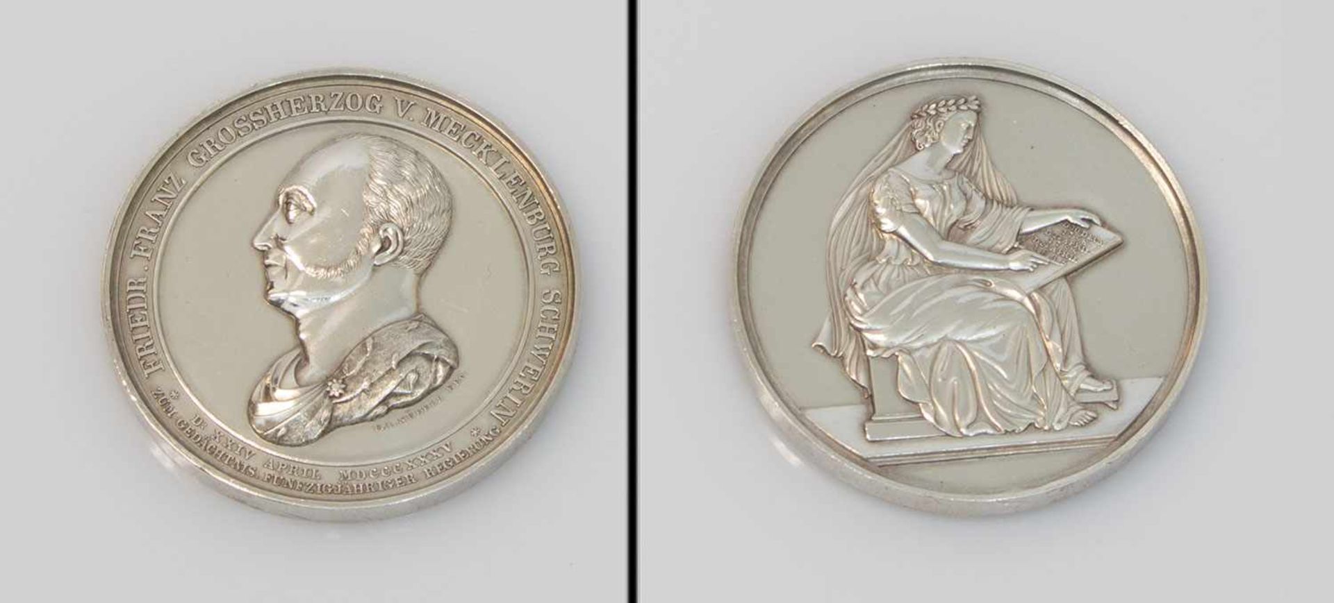 Medaille Silbermedaille 1835, Friedrich Franz I., 1785-1835, seit 1785 Herzog, auf sein 50jähriges