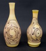 Paar Art Deco Vasen um 1915, hauchdünne, eingefärbte beige Glasmasse mit braunen