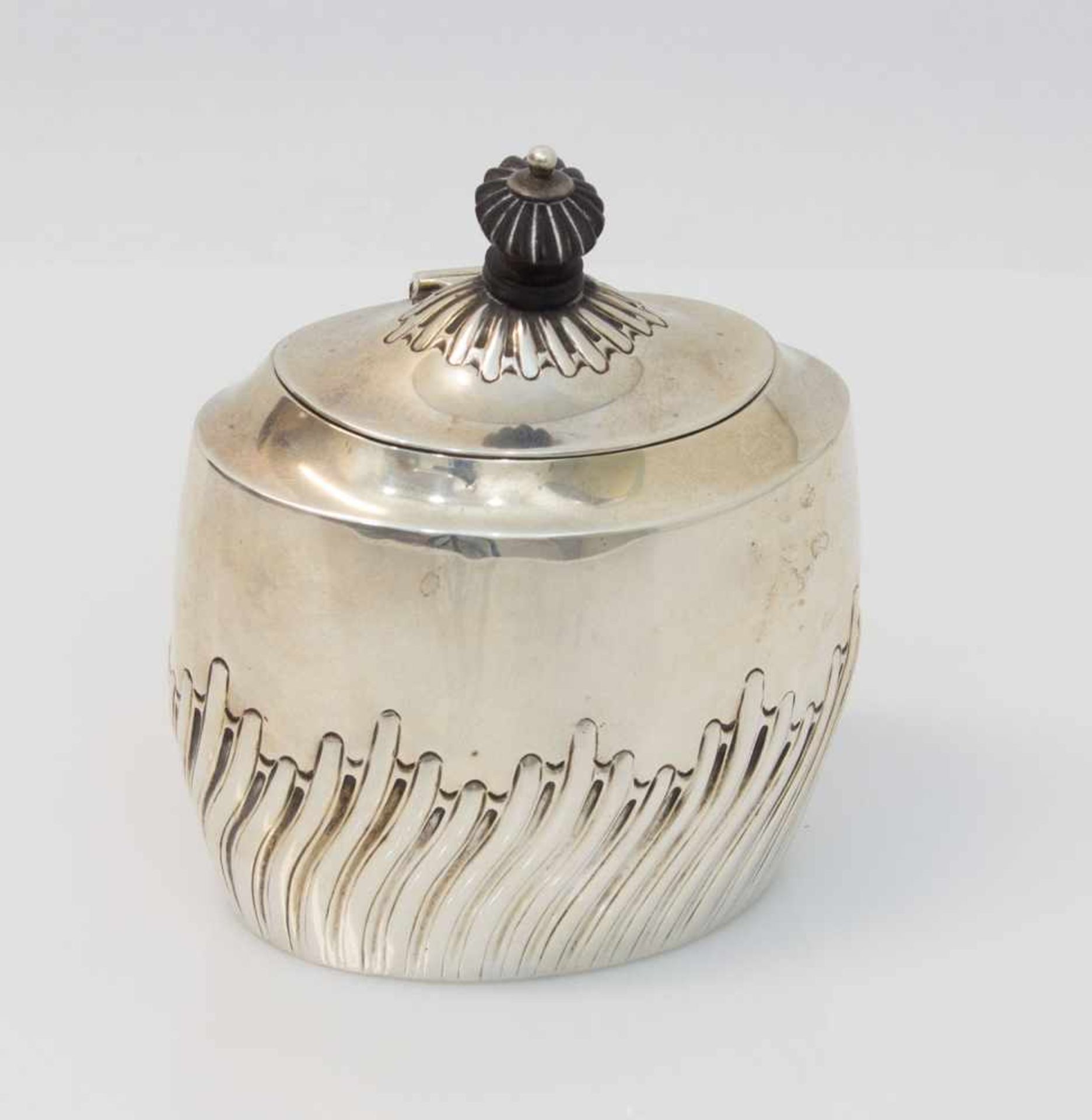 Zuckerdose 925er Silber, Sheffield/ England 1892, scharnierter Deckel mit Ebenholzhandhabe, H. 11