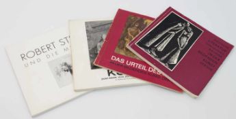 4 Kataloge Literatur in der Bildenden Kunst der DDR, u.a. zum Urteil des Paris