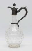 Weinkaraffe um 1900, handgeschliffenes Kristallglas (Sternschliff u. Linsenschliff) mit versilberter
