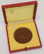 Medaille "Historisches Stadtsiegel Schwerin" - Porzellanmanufaktur Meissen, Böttgersteinzeug, im