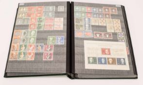 Briefmarkenalbum Bundesrepublik Deutschland 1949 - 1984, postfrisch u. gestempelt, nicht komplett