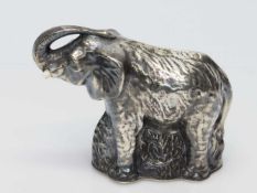 Spardosein Form eines Elefanten, Dänemark 20. Jh., Schloss mit Schlüssel, H. 10 cm