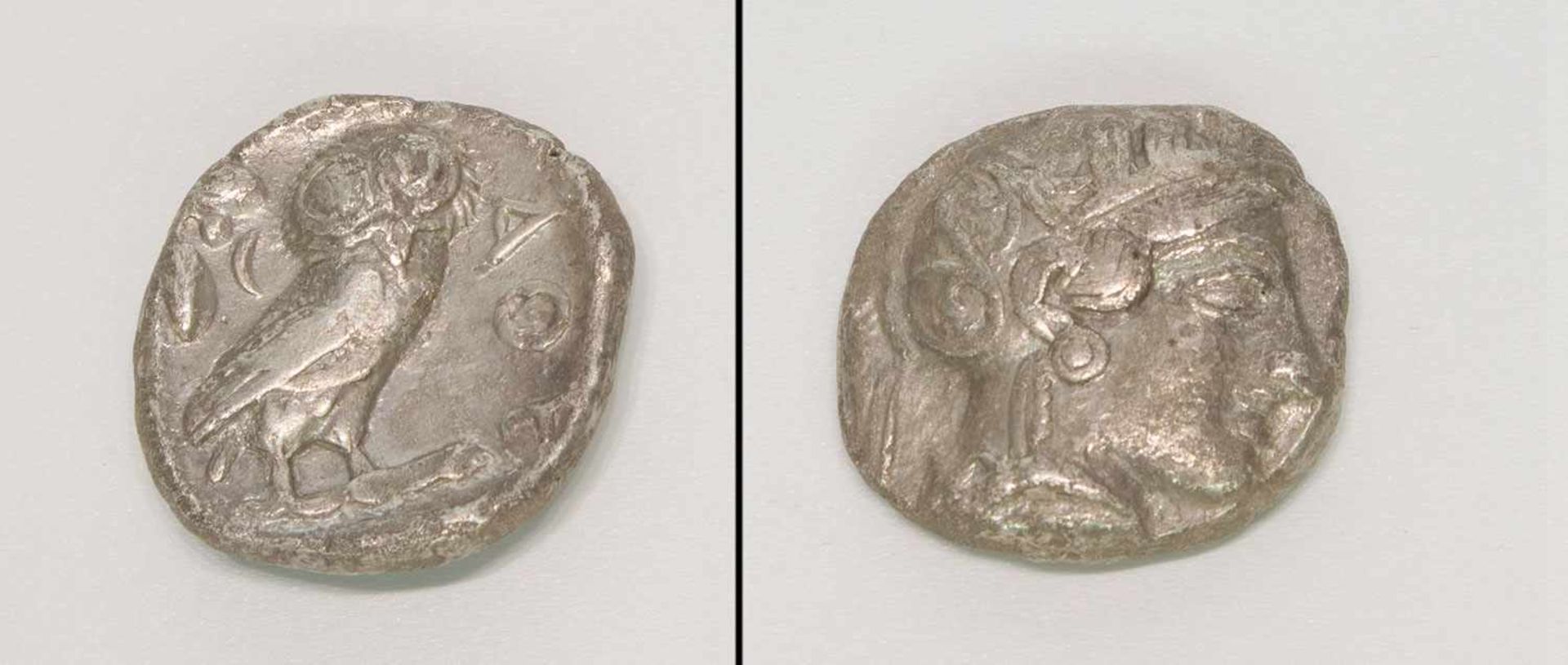 TetradrachmeAttica/ Athen ca. 454 - 404 v.Chr., Kopf d. athene mit Helm/ Eule nach links stehend,