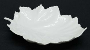BlattschaleHoechster Porzellanmanufaktur GmbH, Weißporzellan, 19 x 15 cm