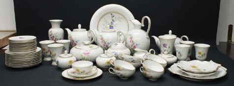 Umfangreiches Tee-/ KaffeeserviceBlankenhainer Porzellanmanufaktur C. & E. Carstens ab 1928, 48