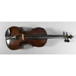 Violine wohl 20. Jh., Ahorn und Fichte, leicht restaurierungsbedürftig, L Korpus 36 cm.