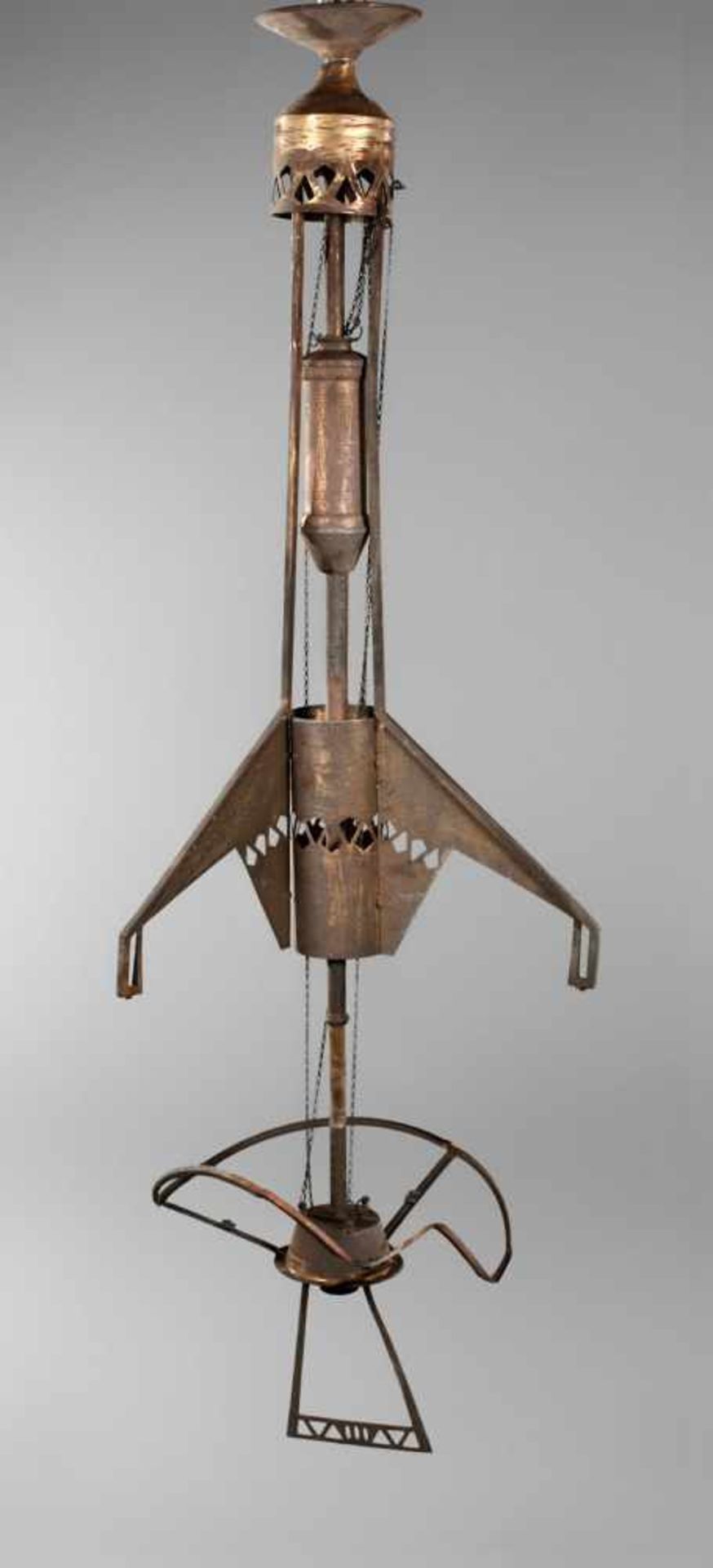 Deckenlampe Jugendstil Ausführung wohl K. M. Seifert Dresden, um 1900, schlankes Messinggestell