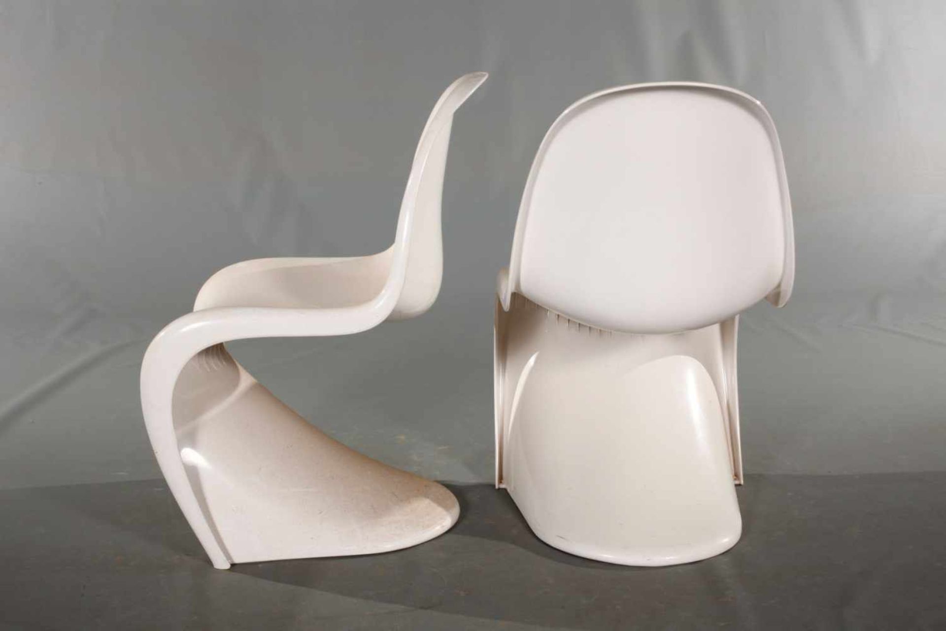 Vier Stühle Verner Panton an der Unterseite gemarkt Herman Miller, Panton Chair, Fehlbaum Production - Bild 2 aus 4