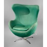 Drehsessel "Egg-chair" nach einem Entwurf von Arne Jacobsen, Ausführung wohl 1970er Jahre,