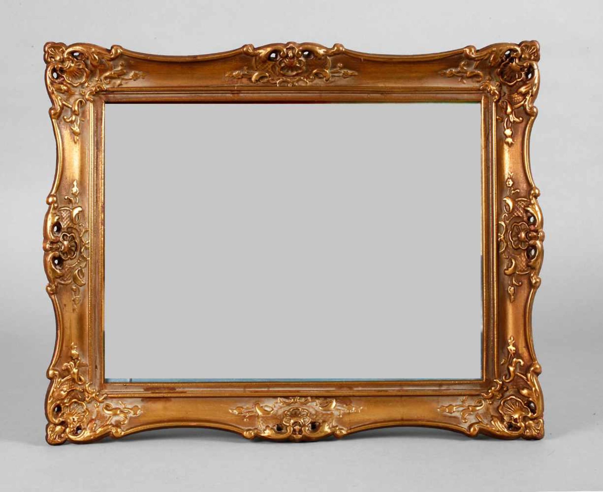Goldstuckrahmen 20. Jh. Rahmen aus ca. 6 cm breiter, steigend profilierter, mit Eck- und