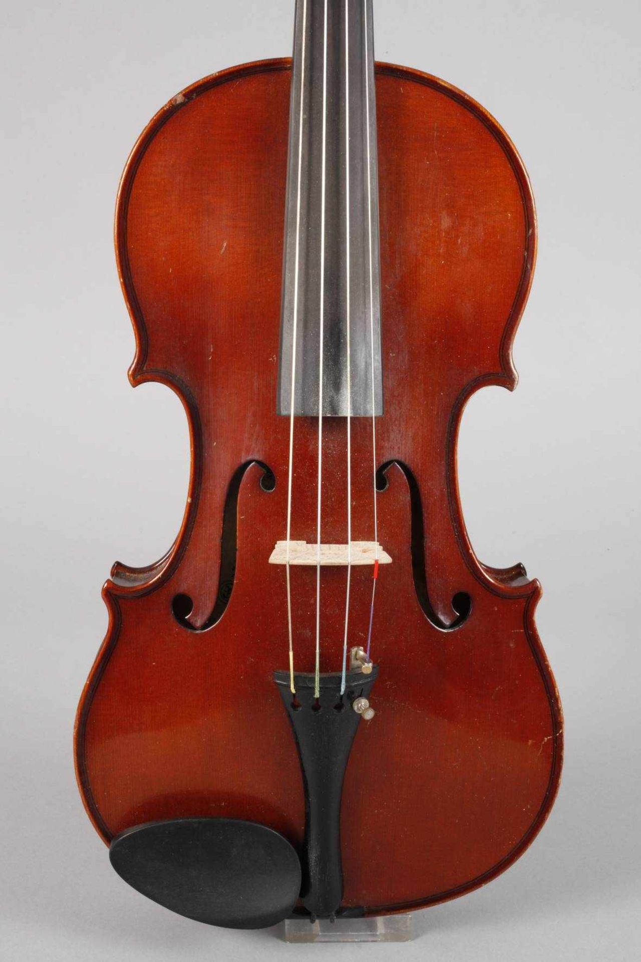 Violine im Etuium 1930, innen mit Modellzettel Antonius Stradivarius Cremonensis Anno 1722 sowie - Bild 3 aus 7