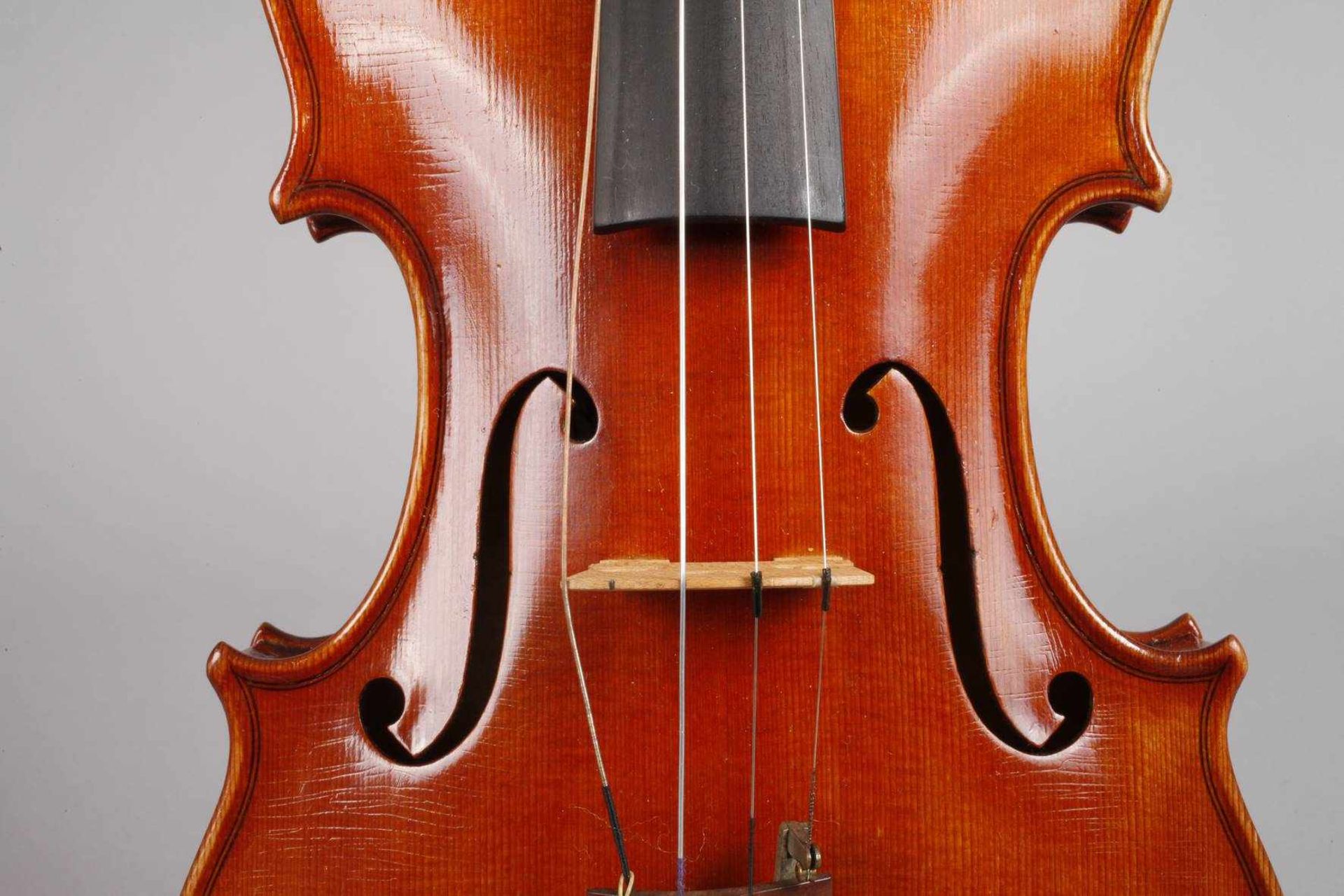 Violine im Etuium 1910, mit Klebezettel Fritz Arnold Brückner Markneukirchen, geteilter, sehr - Bild 7 aus 7