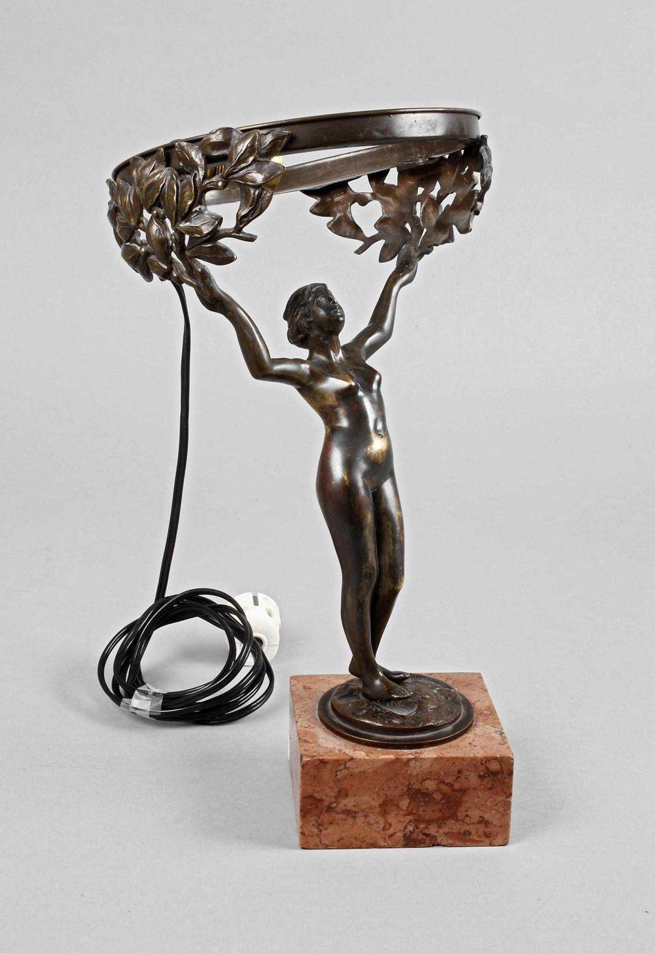 Figürlicher Lampenfuss Daphne um 1900, Bronze bräunlich patiniert, unsigniert, Leuchterfuss in