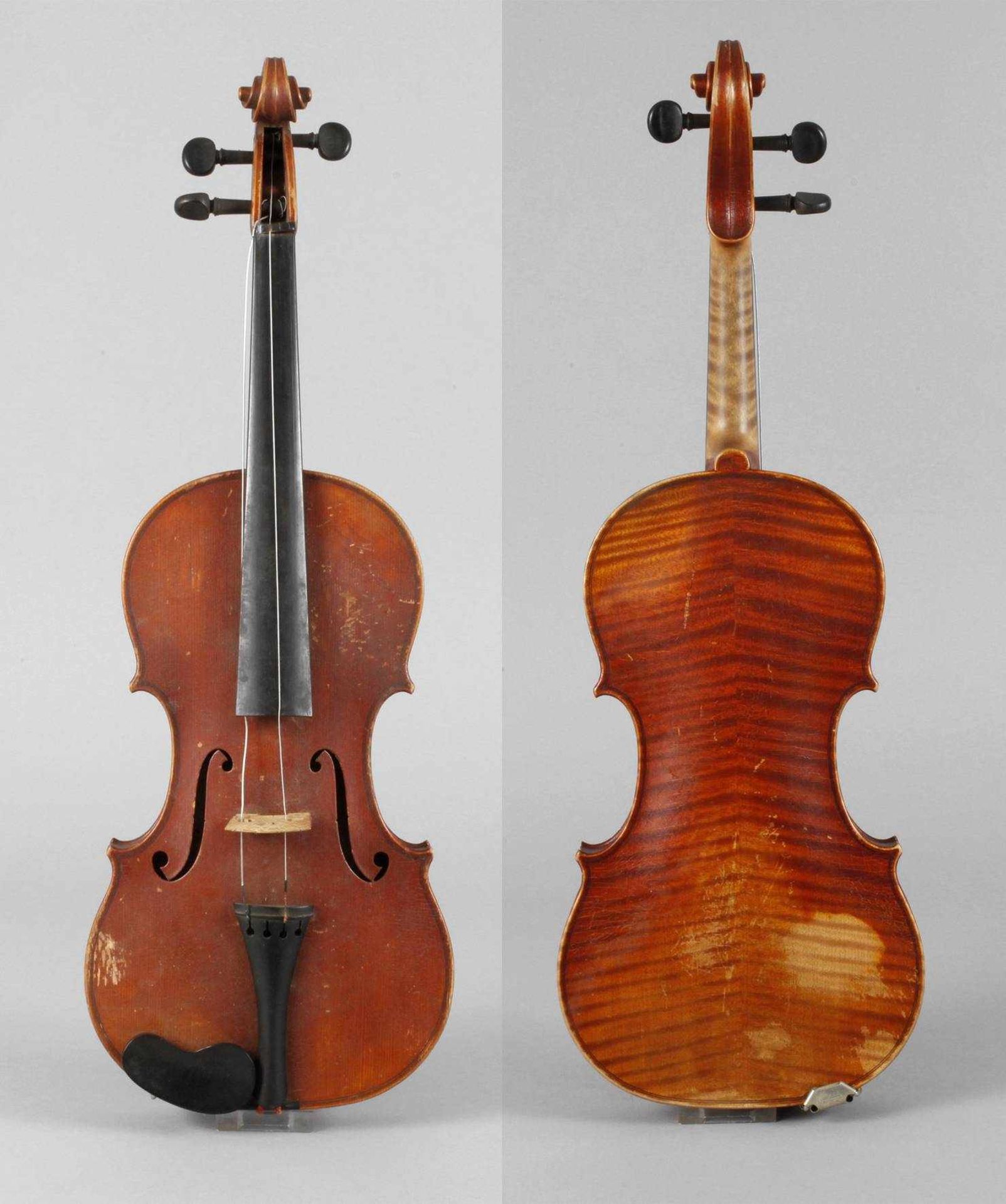 Violine im Etuiinnen mit Klebezettel Richard Weichold Paulus, datiert 1907, geteilter, gleichmäßig