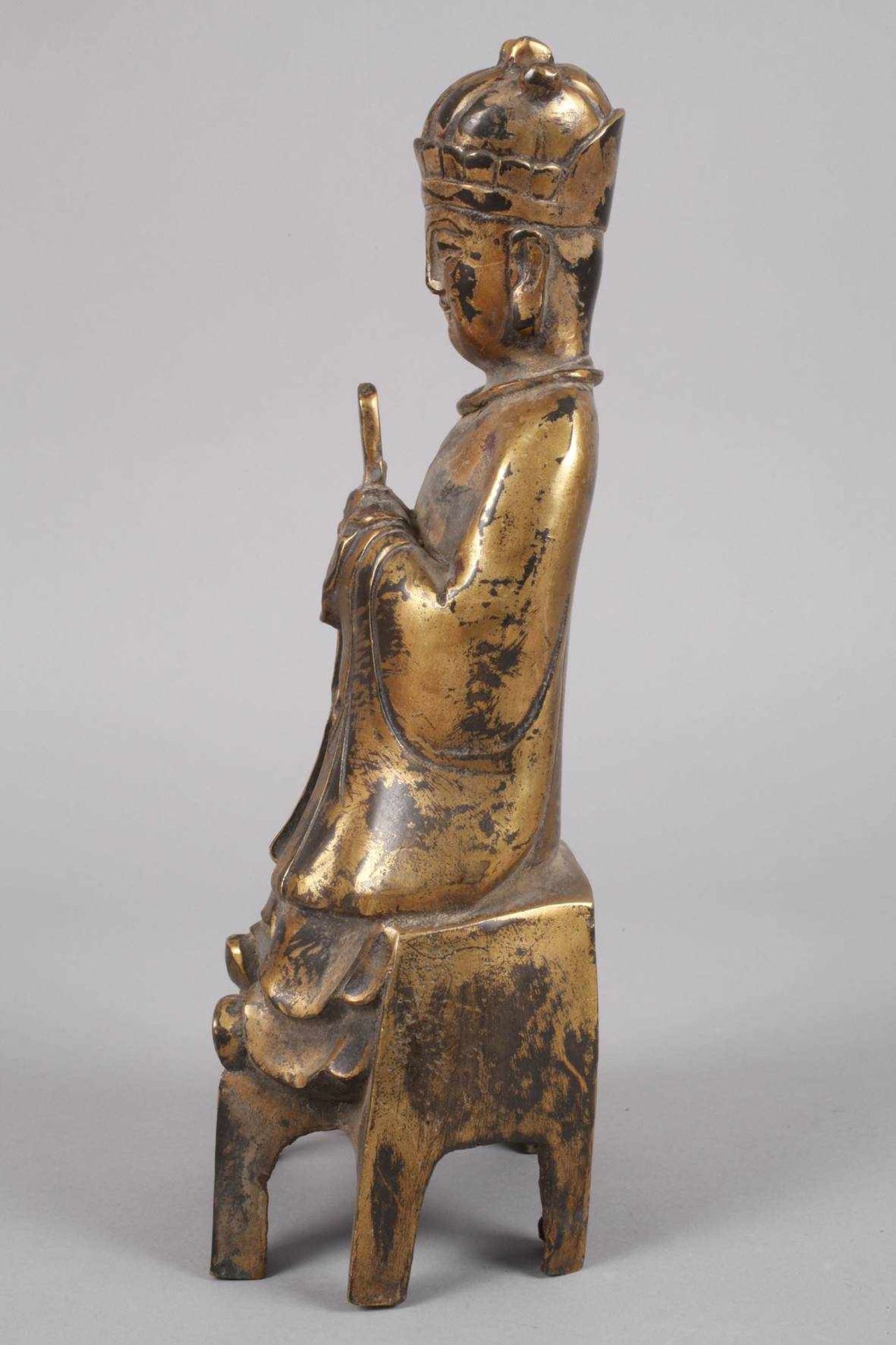 Bronzeplastik Jadekaiser20. Jh., ungemarkt, Bronze bräunlich patiniert, thronende männliche Gottheit - Bild 6 aus 6