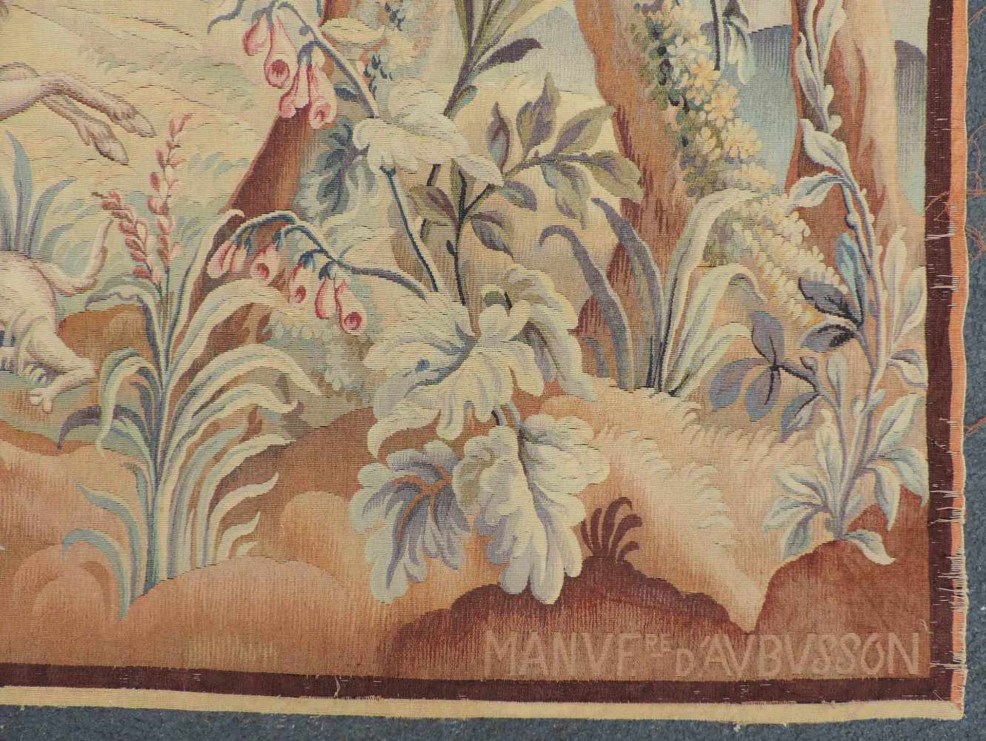Aubusson Teppiserie Wandteppich signiert. Hetzjagd. Um 1900. 133 cm x 231 cm. Handgewebt. Wolle - Bild 3 aus 8