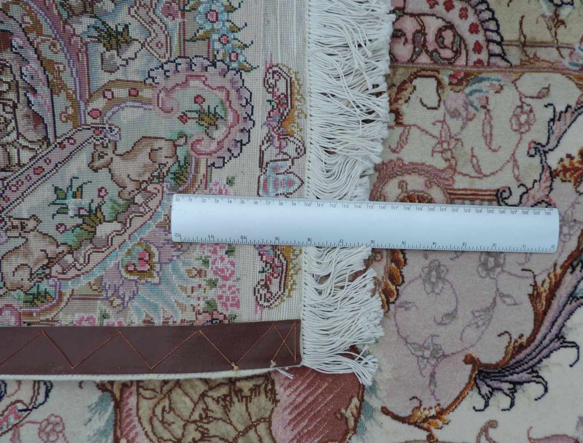 Täbris Perserteppich. Iran. Korkwolle und Seide auf Baumwolle. 355 cm x 255 cm. Orientteppich, - Bild 3 aus 12