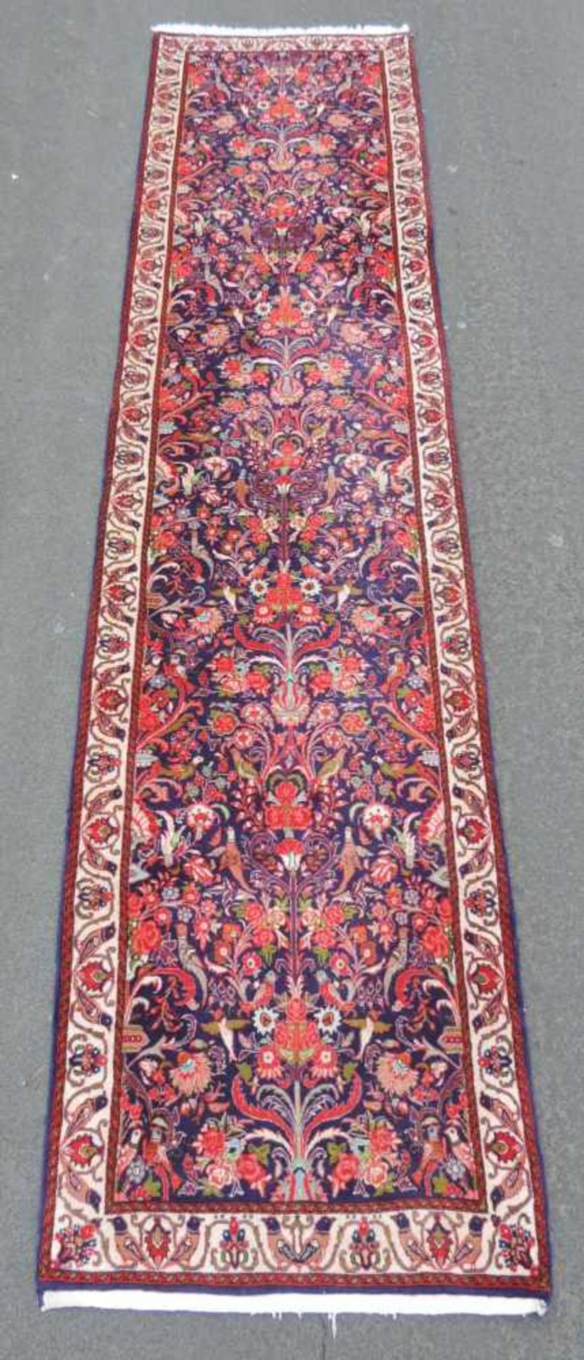 Saruk Läufer Perserteppich. Iran. Feine Knüpfung. 407 cm x 91 cm. Handgeknüpft. Wolle auf Baumwolle.