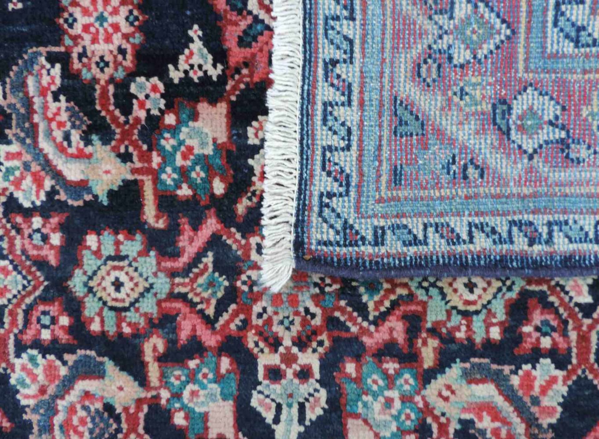 Mahalat Galerie Teppich. Iran. Alt, 1. Hälfte 20. Jahrhundert. 395 cm x 110 cm. Handgeknüpft. - Bild 8 aus 9