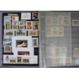 Briefmarkensammlung in 14 Alben. Deutsches Reich, Schweiz, BRD, DDR u.a. Stamp collection in 14