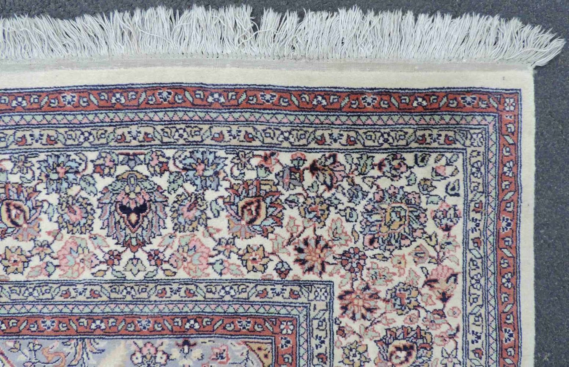 Lahore Orientteppich. Kaschmir, Indien. 284 cm x 185 cm. Handgeknüpft. Wolle auf Baumwolle. Lahore - Bild 7 aus 9