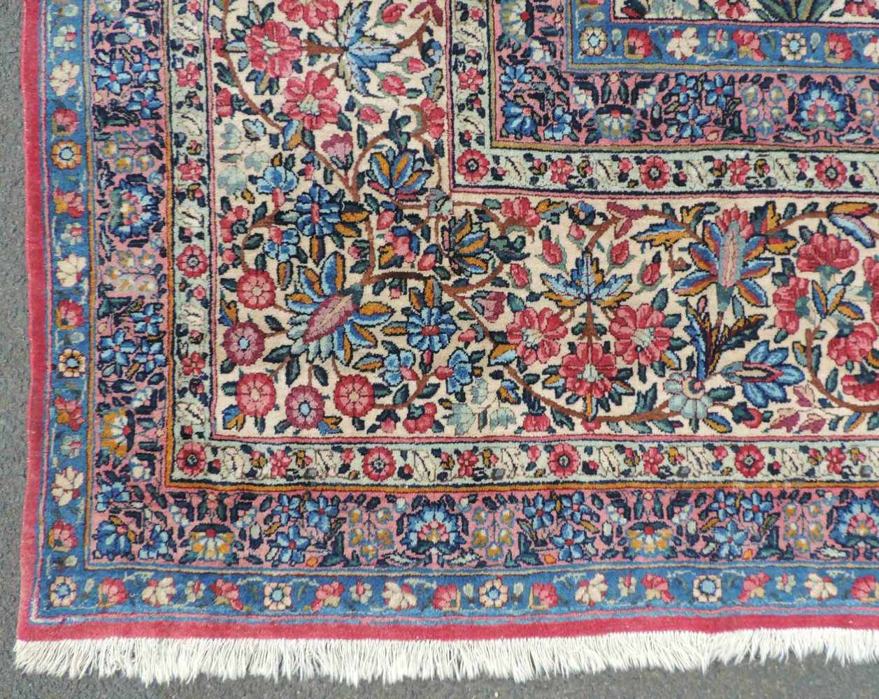 Kirman Laver Perserteppich. Antik, um 1910. Sehr feine Knüpfung. 510 cm x 300 cm. Orientteppich, - Image 6 of 9