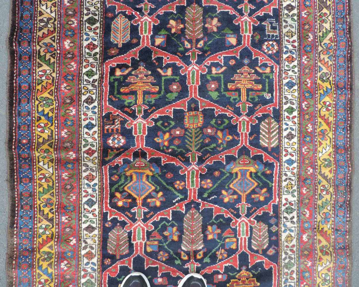 Luri Bachtiari Kelly. Perserteppich. Iran, antik, spätes 19. Jahrhundert. 290 cm x 129 cm. Wolle auf - Image 3 of 6