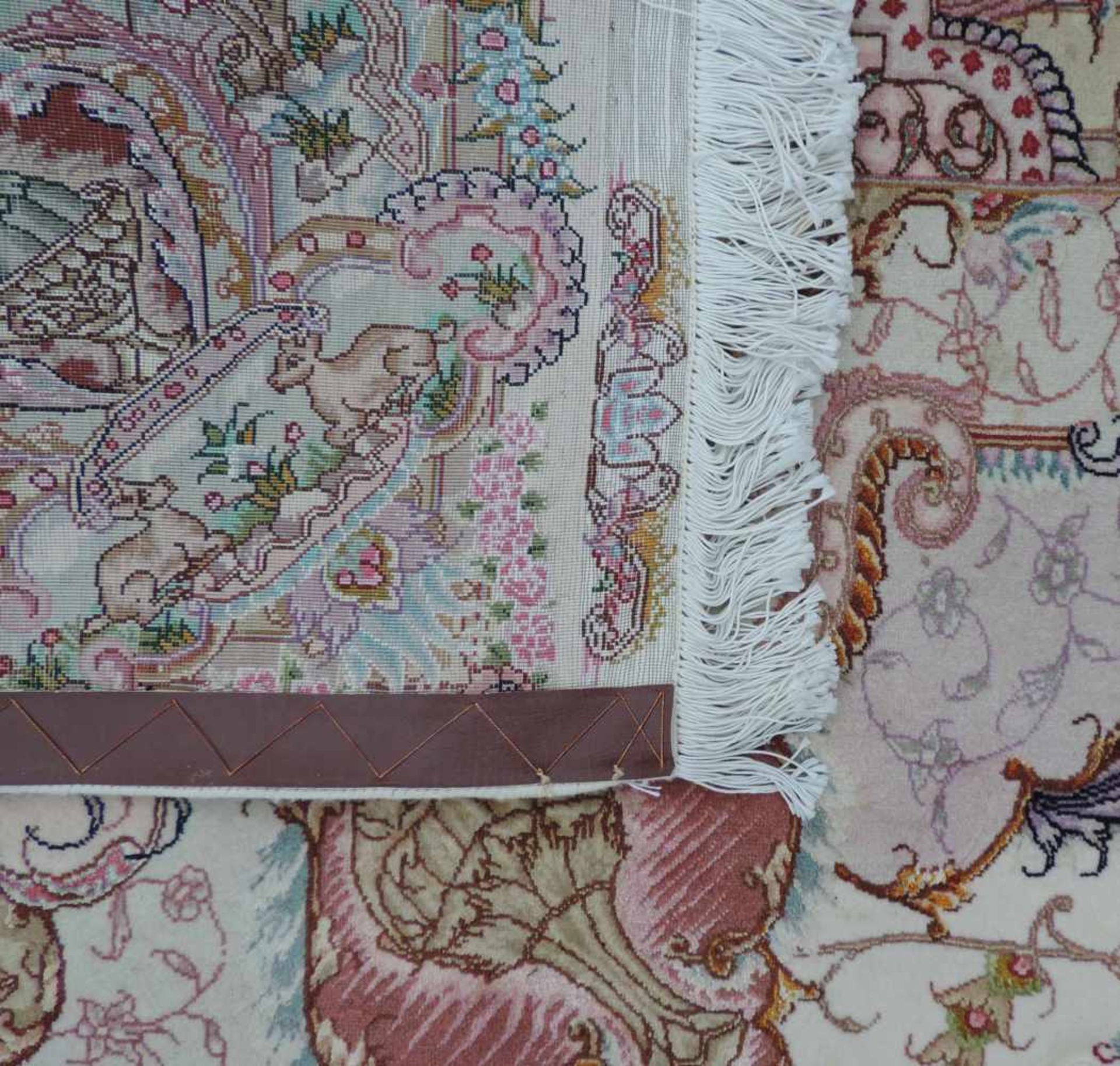 Täbris Perserteppich. Iran. Korkwolle und Seide auf Baumwolle. 355 cm x 255 cm. Orientteppich, - Bild 2 aus 12
