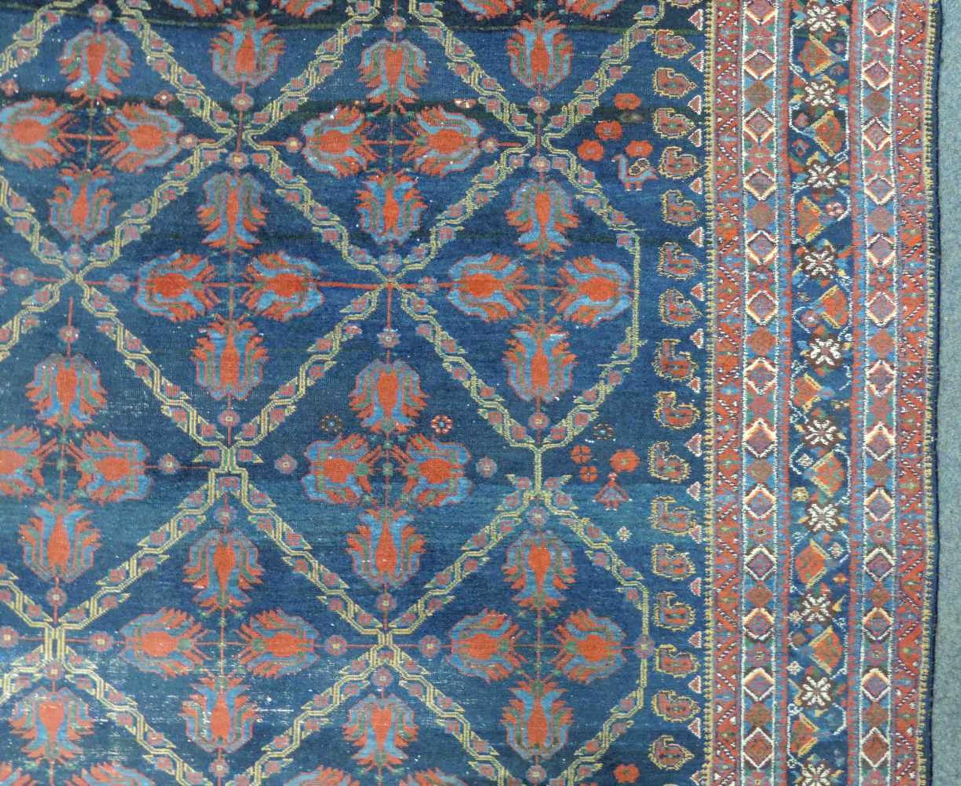 Afschar Perserteppich. Iran. Antik, um 1910. 314 cm x 182 cm. Orientteppich, handgeknüpft. Wolle auf - Bild 4 aus 9