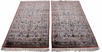 Ein Paar Keschan Perserteppiche. Iran. Seide auf Seide. 221 cm x 137 cm. Orientteppich,