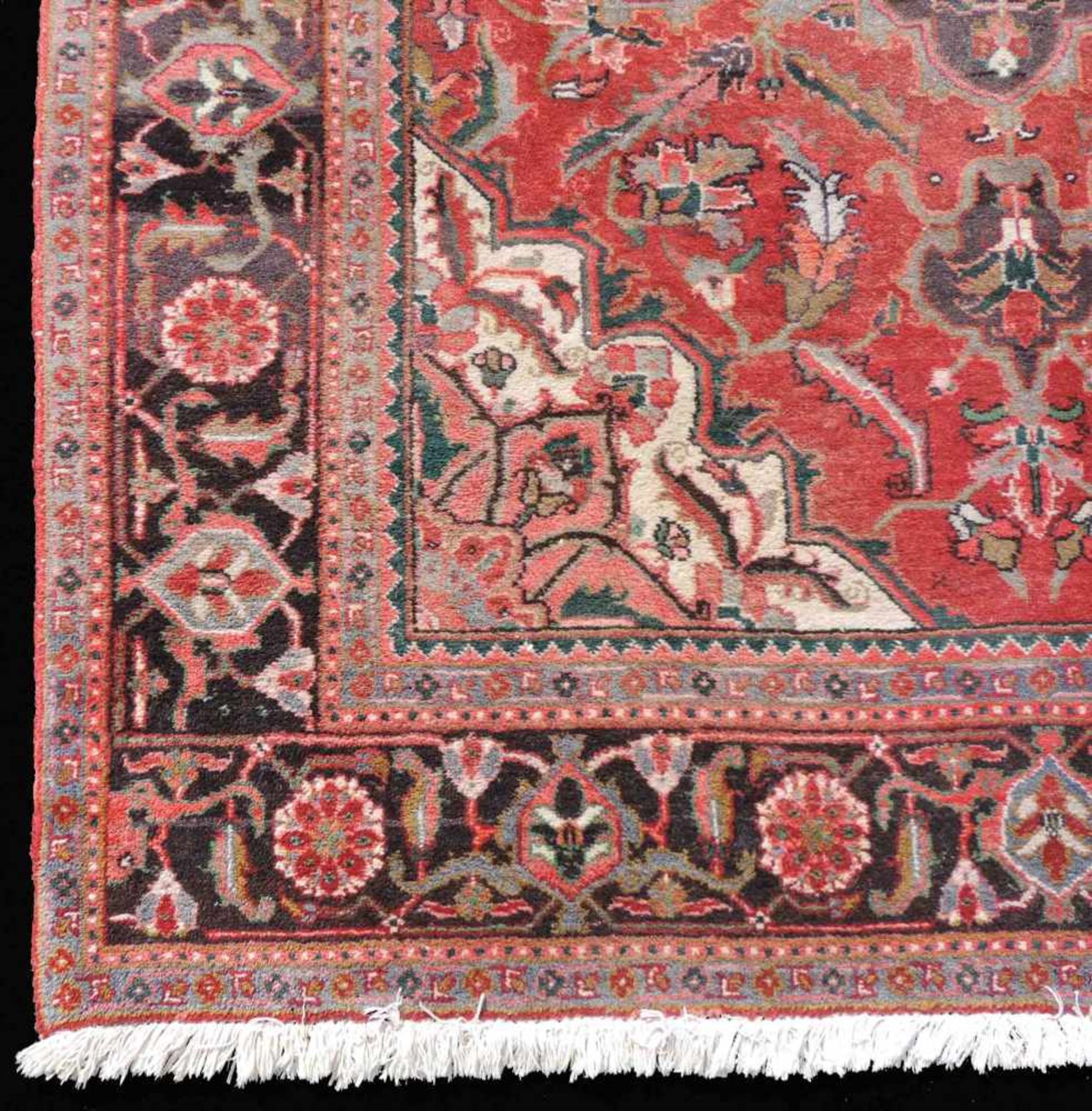 Heris Ahar Perserteppich. Iran, alt, Mitte 20. Jahrhundert. 306 cm x 221 cm. Handgeknüpft. Wolle auf - Bild 5 aus 12
