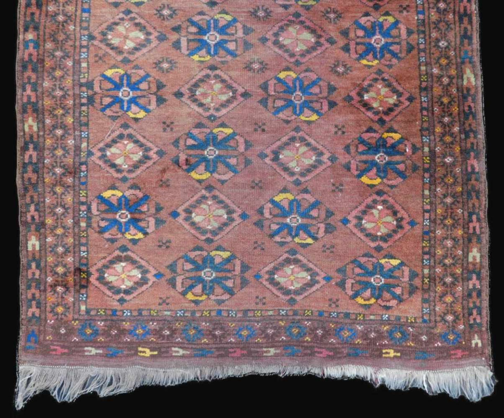 Ersari Stammesteppich. Turkmensitan / Afghanistan. Alt, um 1930. 145 cm x 93 cm. Handgeknüpft. Wolle - Bild 2 aus 5