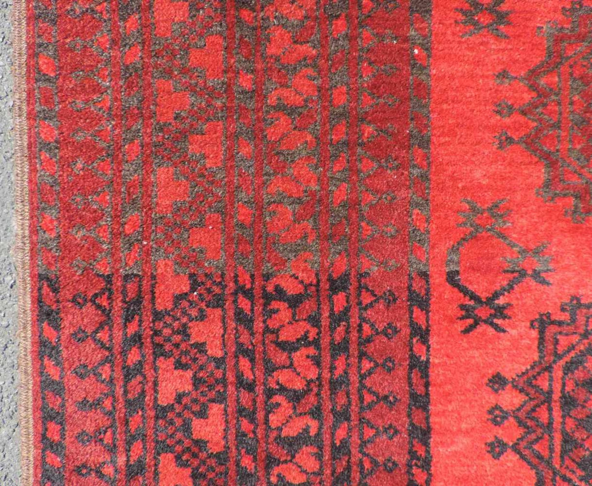 Daulatbad Afghanistan. Stammesteppich. 215 cm x 116 cm. Handgeknüpft. Wolle auf Wolle. Daulatbad - Bild 5 aus 7