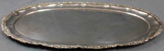 Silber Tablet. Marken. 798 Gramm. 46,5 cm lang. Silver tablet. Hallmarks. 798 grams. 46.5 cm long.