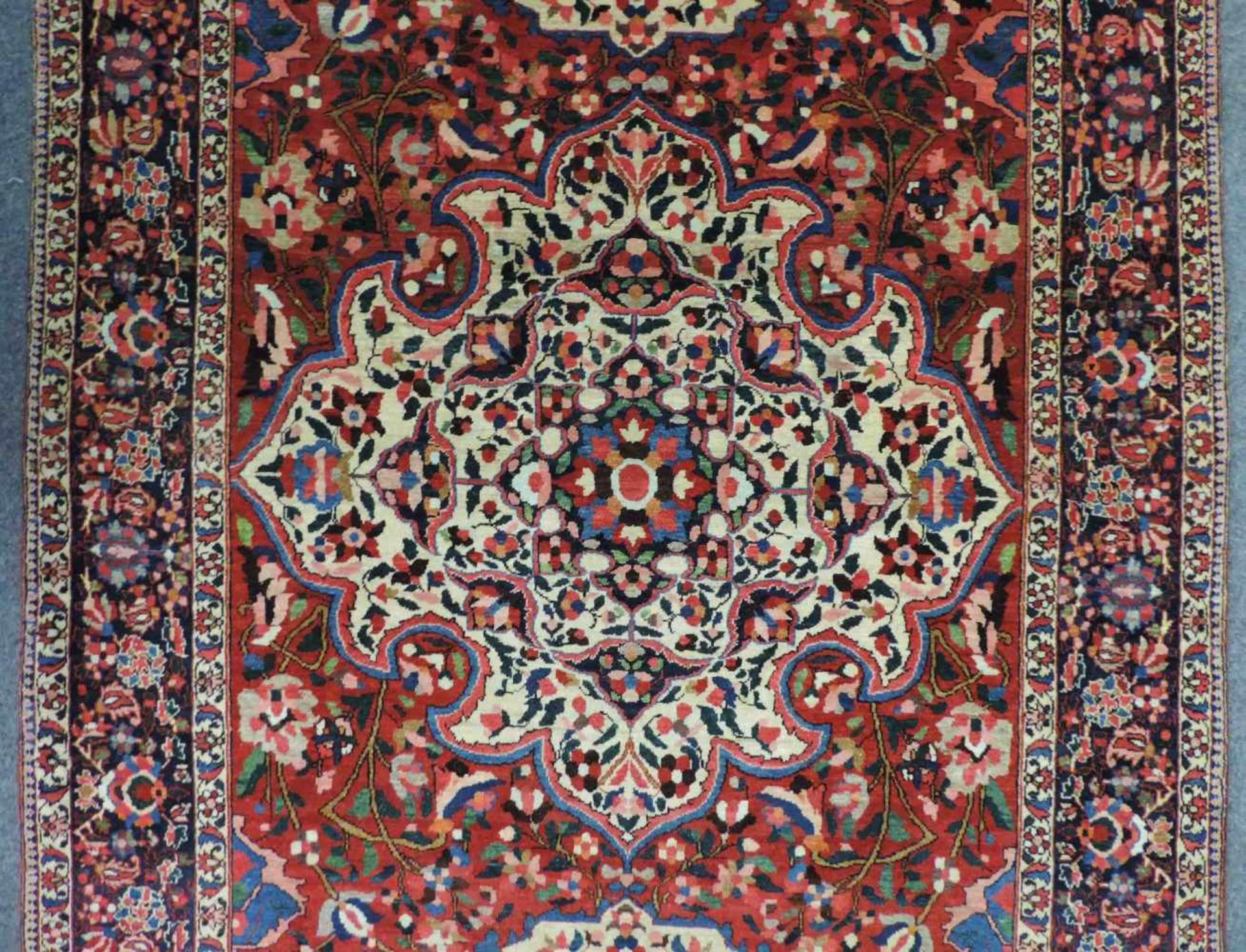 Bachtiar Perserteppich. Iran. Alt um 1930 - 1940. 207 cm x 140 cm. Orientteppich. Handgeknüpft. - Bild 4 aus 8