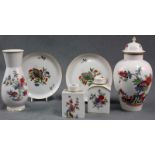 6 Teile Meissen Porzellan, Chinesischer Schmetterling. Bis 20 cm. 9 parts Meissen porcelain, Chinese