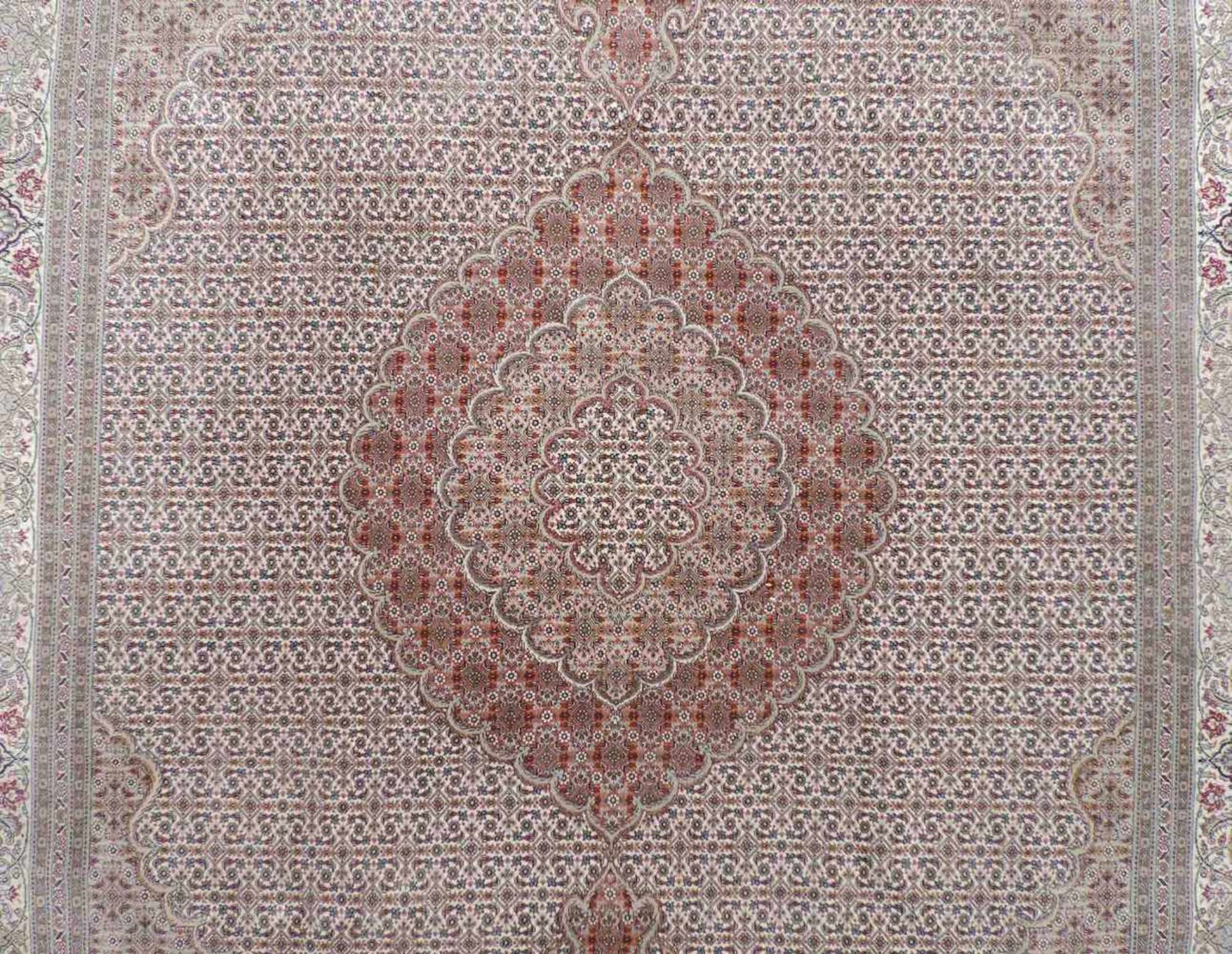 Täbriz Mahi Perserteppich. Iran. Sehr feine Knüpfung. 300 cm x 202 cm. Orientteppich. - Bild 6 aus 10