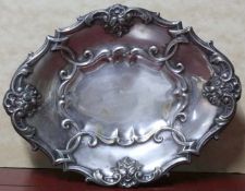 Fußschale, 284 Gramm. Silber 13 Lot. Wohl deutsch um 1800. 30,5 cm Lang. Bowl Silver 13 Lot.