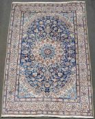 Nain, Perserteppich, Iran. Feine Knüpfung. 304 cm x 207 cm. Orientteppich. Handgeknüpft. Wolle auf